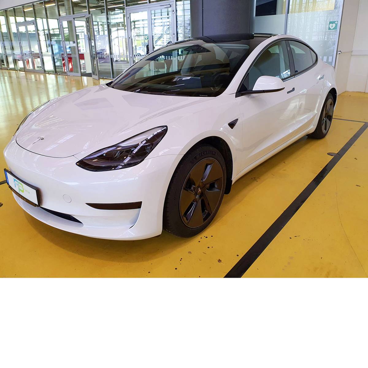 Tesla Modell 3 RWD